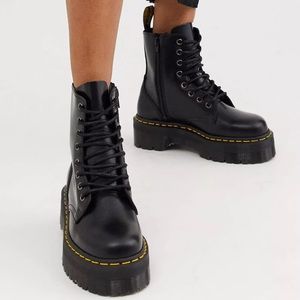 NEVER WORN Dr. Martens Jadon Hi Platform Boots